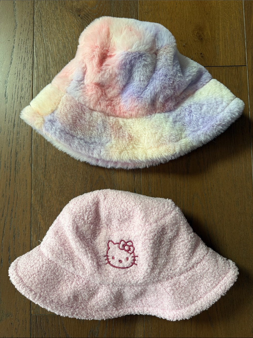 Funky girls bucket hats